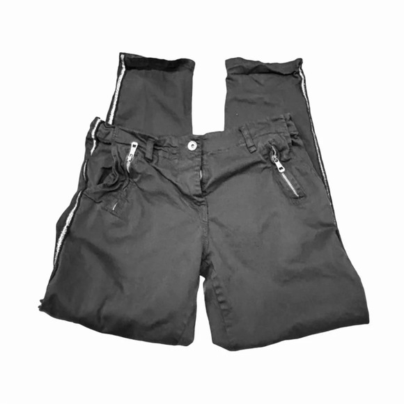 Angela Mara Jean - Picture 3 of 5